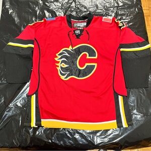 Reebok Calgary Flames Dion Phaneuf #3 Sz 48